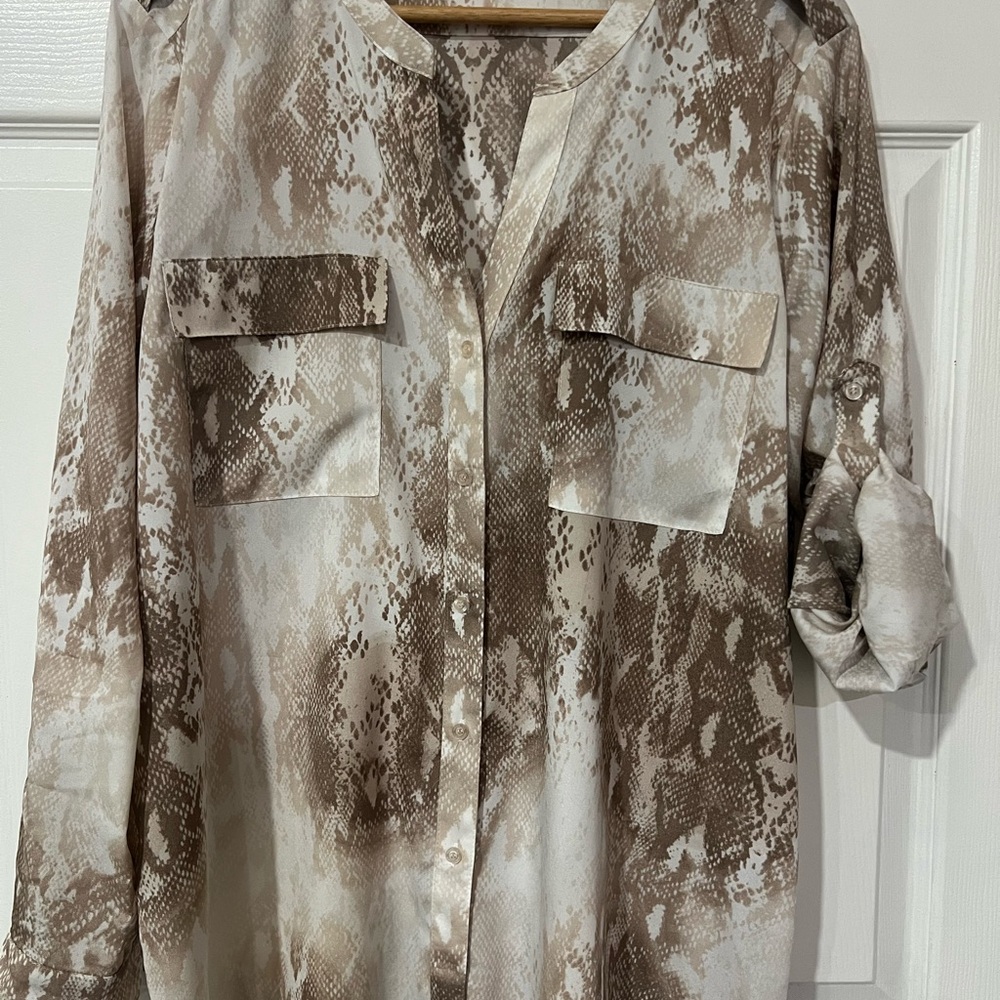 Calvin Klein Soft Python Print Top - Picture 2 of 7